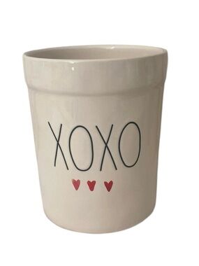 Rae Dunn XOXO Crock with Watercolor Red Hearts